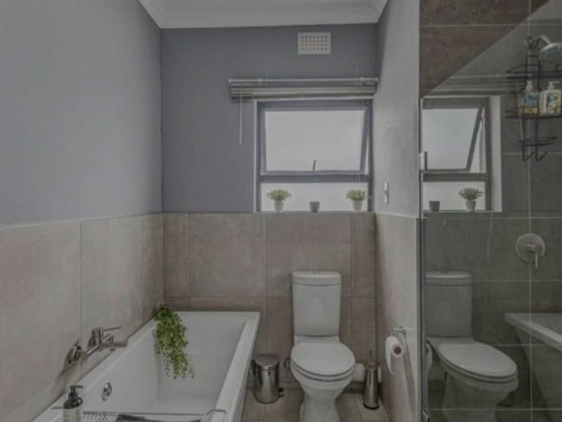 3 bedroom Apartment For rental in Midrand  - Photo 7