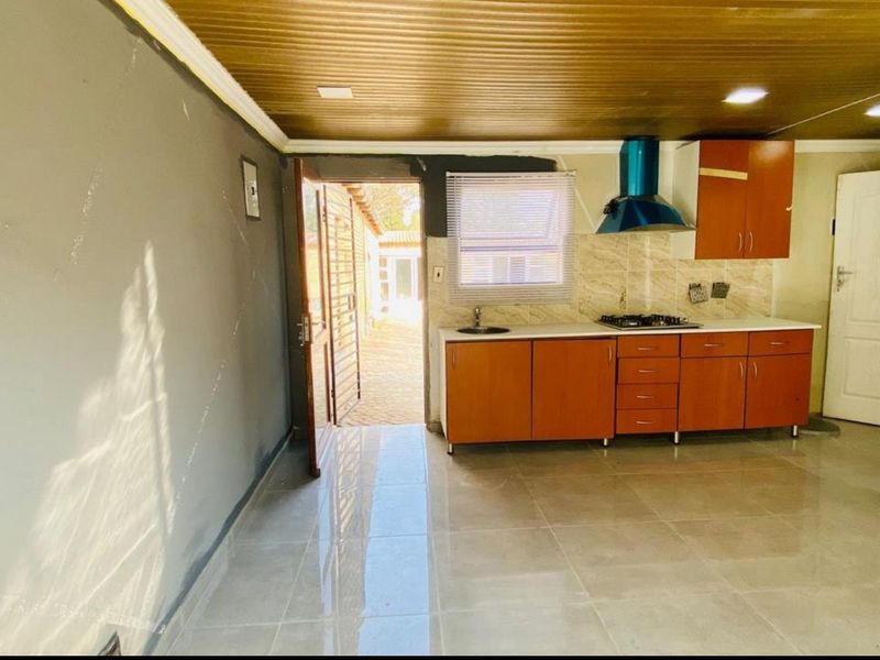 High-Yield investment Property with Immediate Rental Income -14 income- Generating Cottages in Lombardy East - Photo 10
