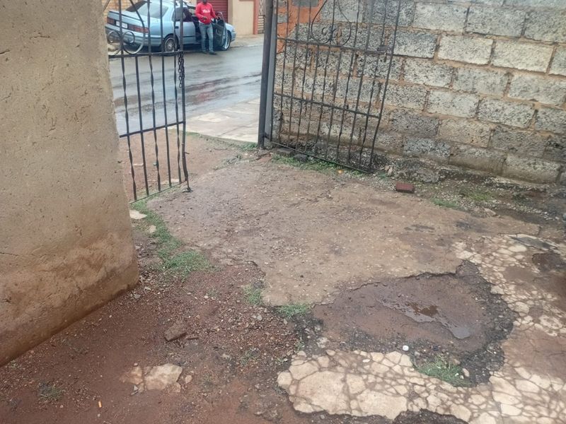 4 Bed House in Jabulani for Sale - Photo 6