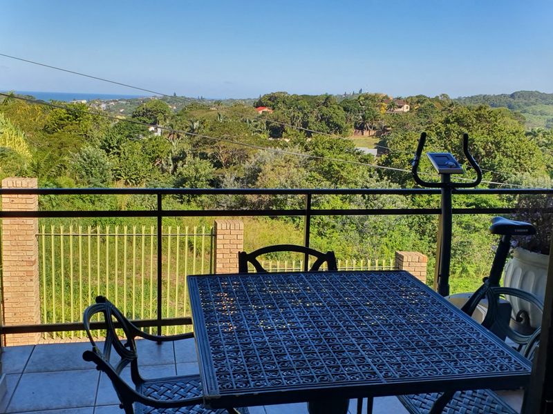 Exclusive Coastal Lifestyle Home with Dual Living, Sea Views & Exceptional Entertainment Areas. Plus - Minus 1 Kilometer from Shelly Hospital & Shopping Malls. - Photo 2