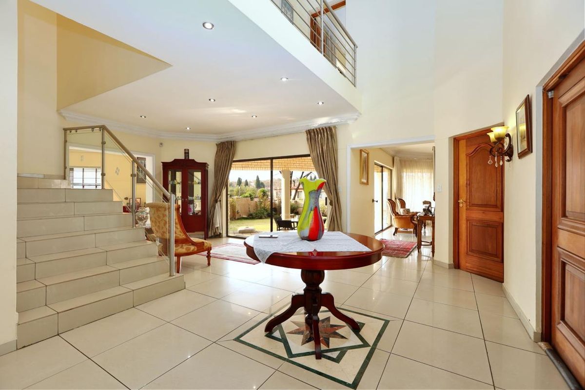 5 bedroom 4,5 bathroom house for sale in Country View - Photo 5