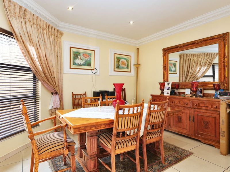 5 bedroom 4,5 bathroom house for sale in Country View - Photo 6
