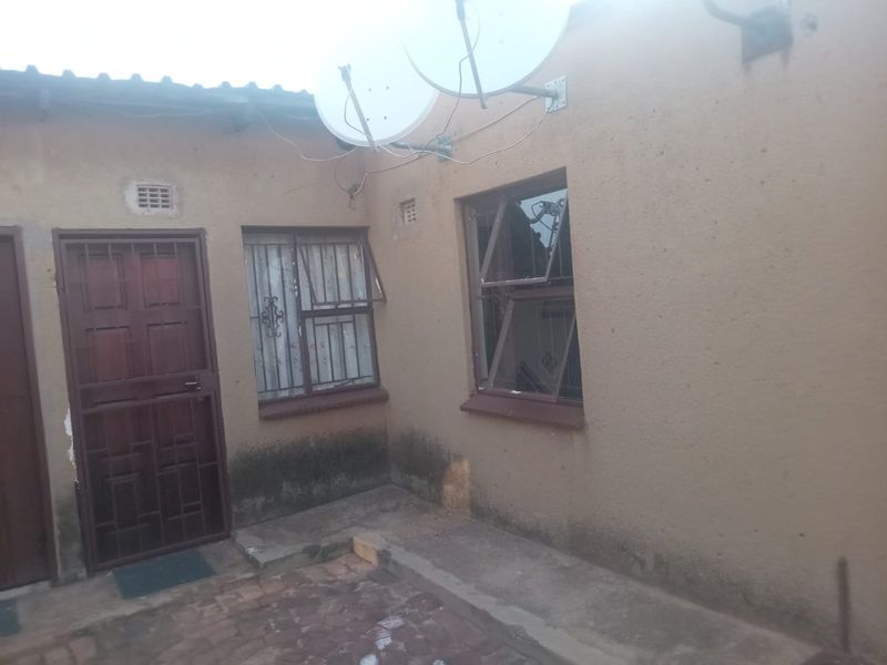 Income Generator in Daveyton for Only R800000 - Photo 3