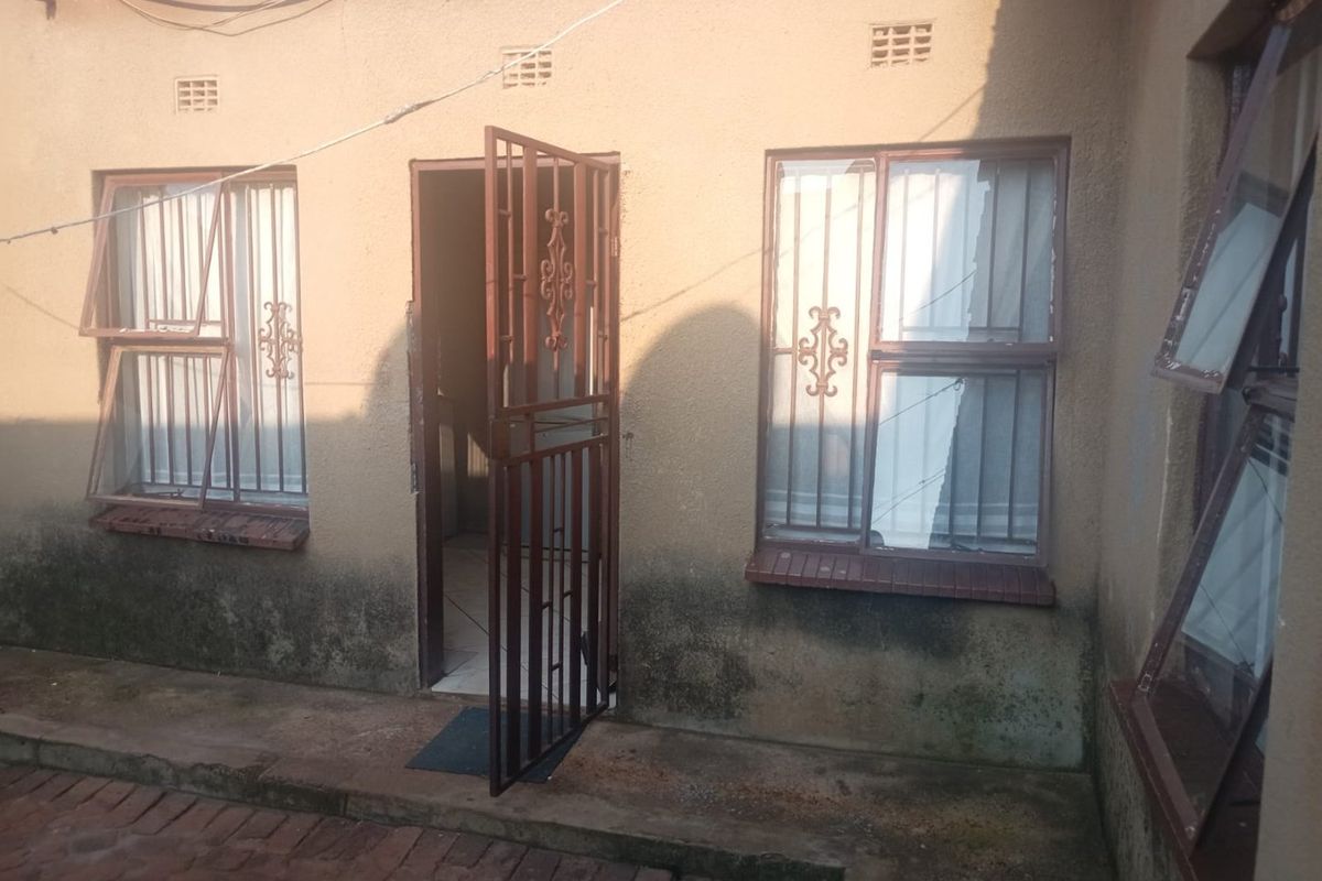 Income Generator in Daveyton for Only R800000 - Photo 4