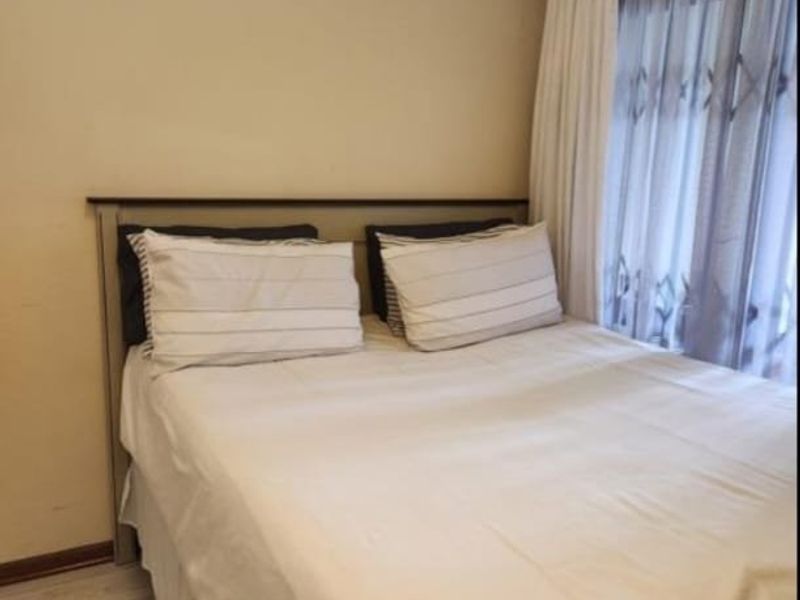 GROUND FLOOR 1 BEDROOM APARTMENT AVAILABLE FOR IMMEDIATE OCCUPATION IN ERAND GARDENS - Photo 10