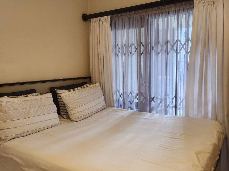GROUND FLOOR 1 BEDROOM APARTMENT AVAILABLE FOR IMMEDIATE OCCUPATION IN ERAND GARDENS - Photo 9
