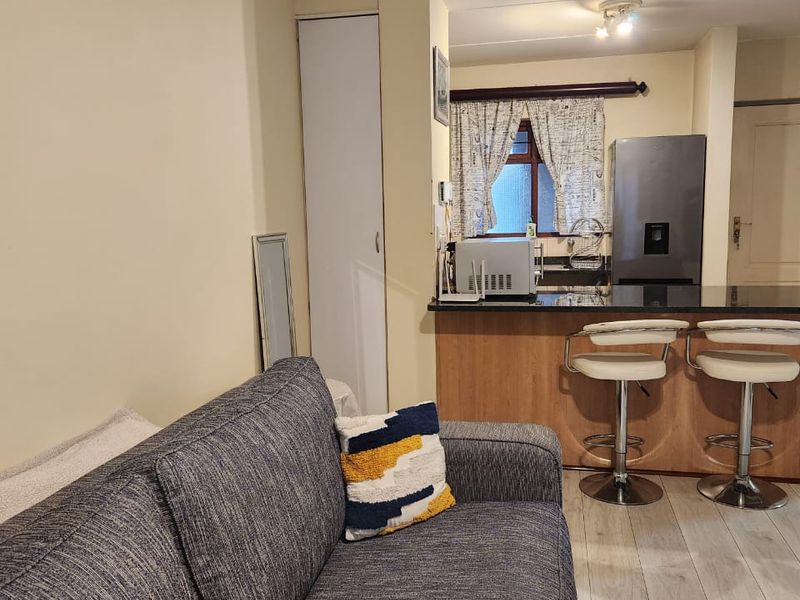 GROUND FLOOR 1 BEDROOM APARTMENT AVAILABLE FOR IMMEDIATE OCCUPATION IN ERAND GARDENS - Photo 7