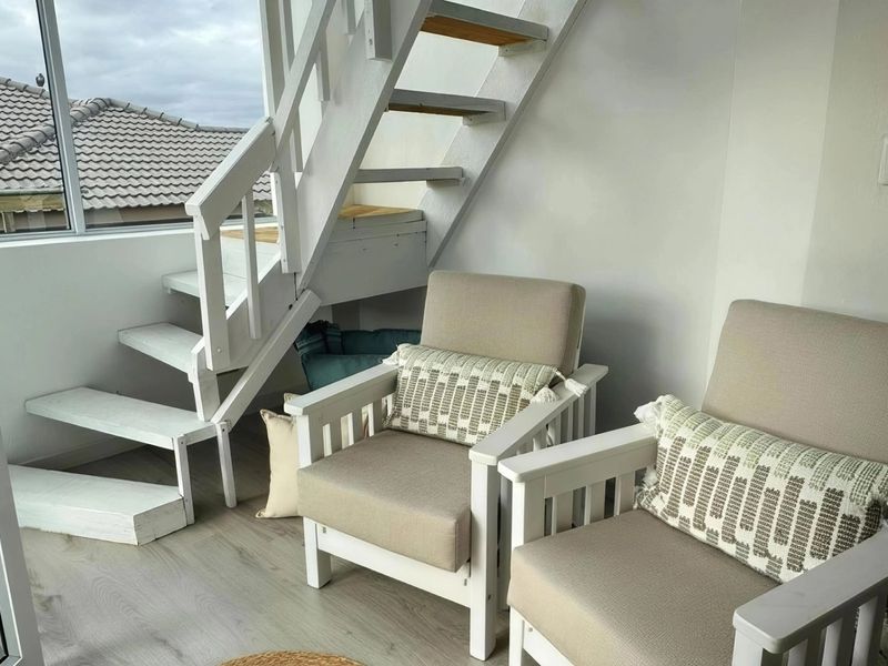 SPACIOUS ESTABLISHED FAMILY HOUSE WITH EXCELLENT INVESTMENT POTENTIAL - Photo 3
