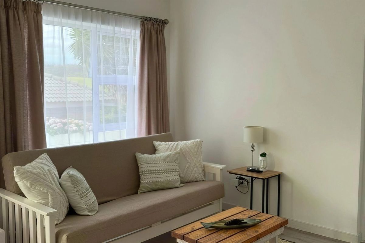 SPACIOUS ESTABLISHED FAMILY HOUSE WITH EXCELLENT INVESTMENT POTENTIAL - Photo 5