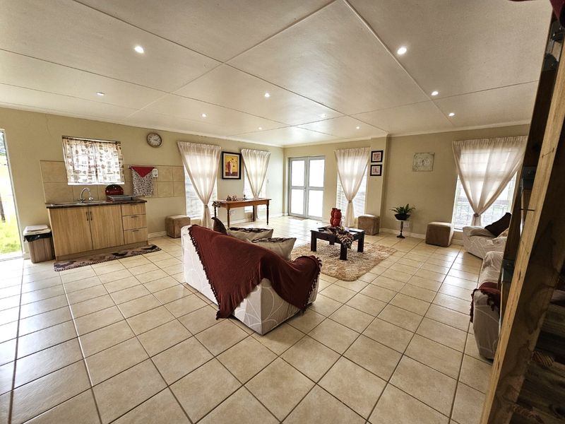 Escape to “Die Krans” – 7.490ha Lifestyle Farm in the Heart of Nature - Photo 3