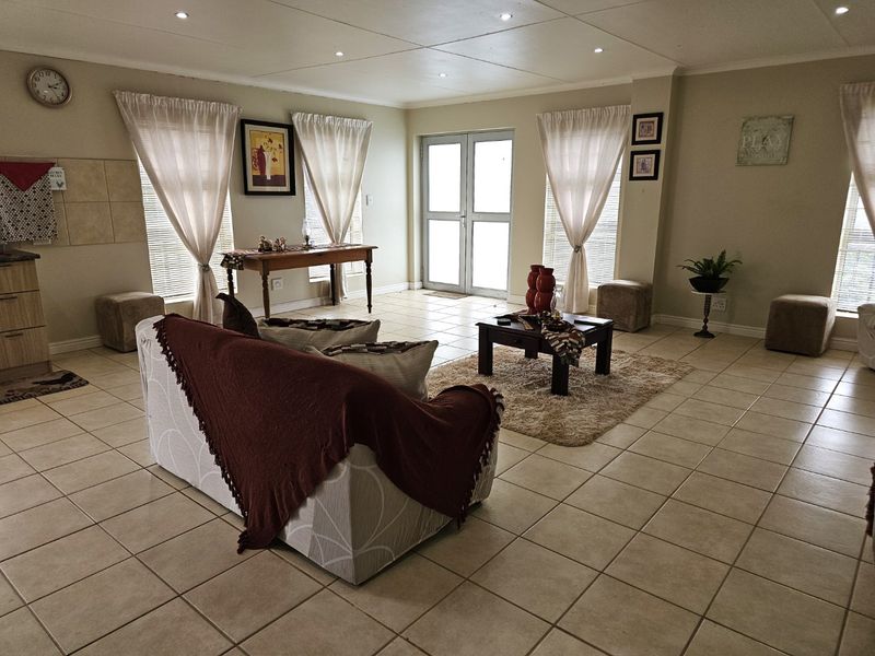 Escape to “Die Krans” – 7.490ha Lifestyle Farm in the Heart of Nature - Photo 4