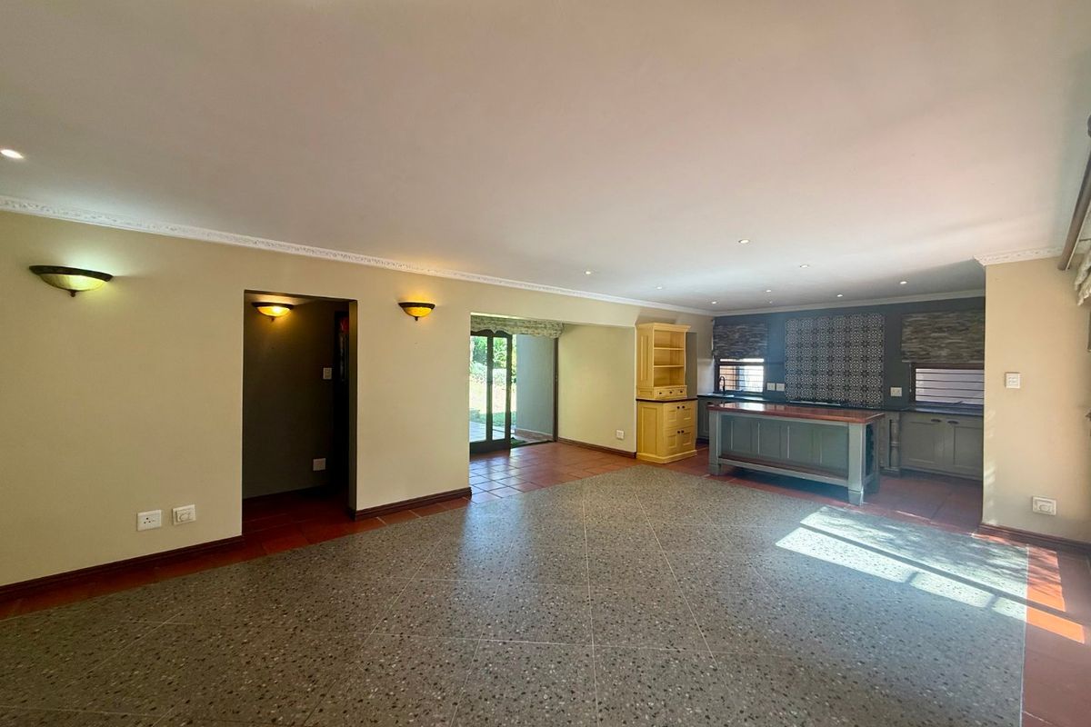 Modern Family Home To Rent in Secure Magalies Golf Estate - Photo 3
