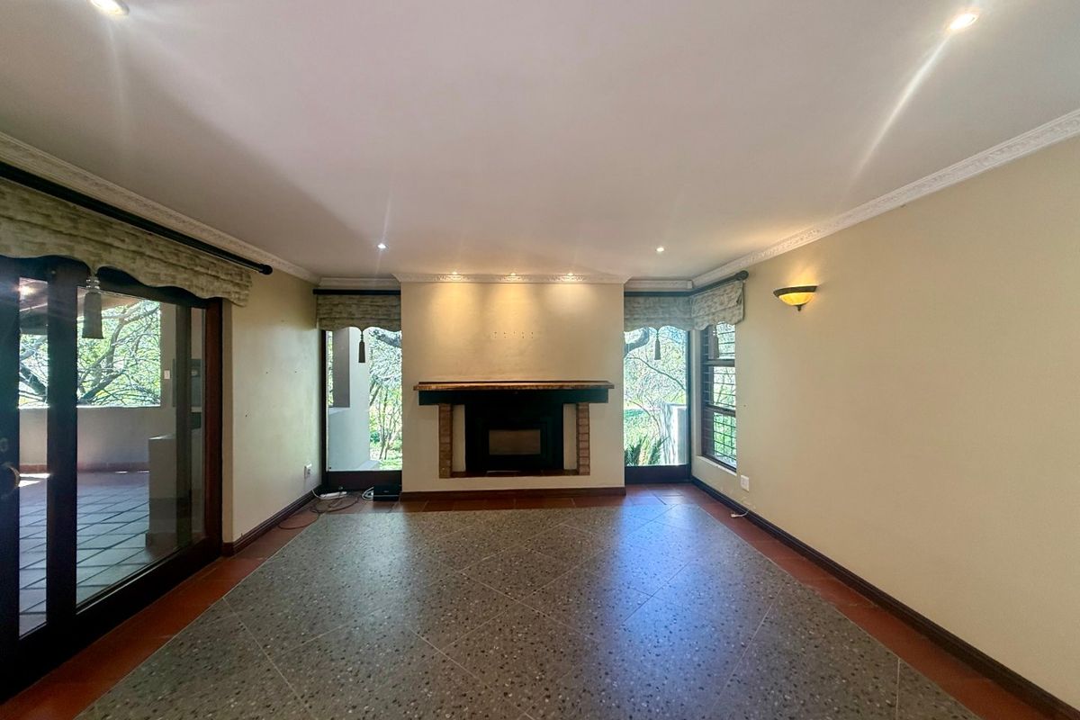 Modern Family Home To Rent in Secure Magalies Golf Estate - Photo 2