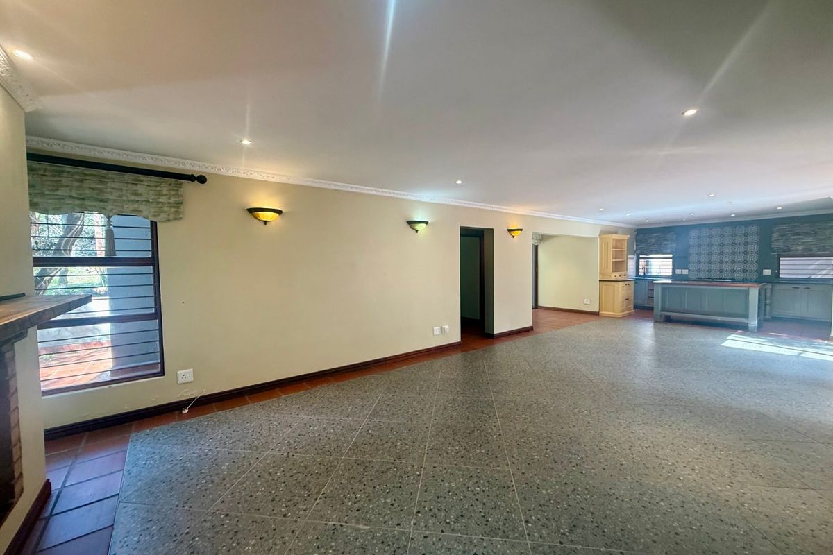 Modern Family Home To Rent in Secure Magalies Golf Estate - Photo 4