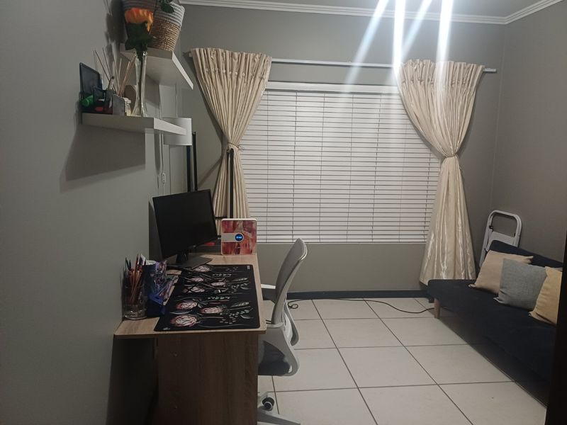 Modern 2 Bedroom Garden Unit in Acacia, Greenstone Hill - Photo 6