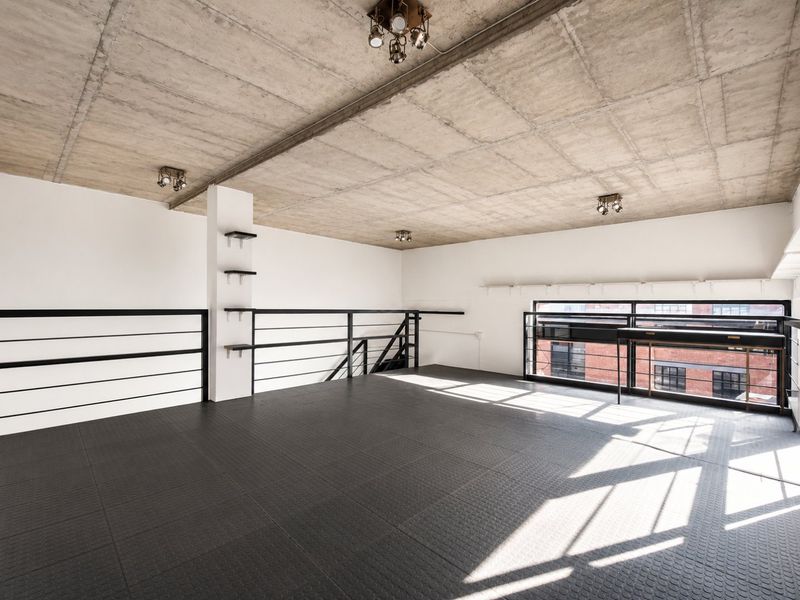 Prime Corner Retail / Showroom Space To Let in The Gantry, Lonehill - Photo 6