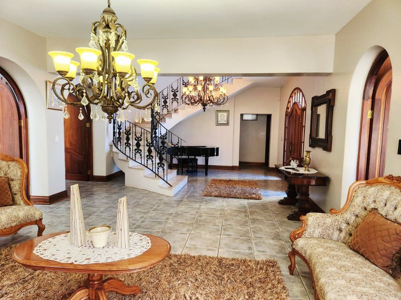 Luxury Living Meets Endless Possibilities on a Magnificent 1.3-Hectare Estate - Photo 7