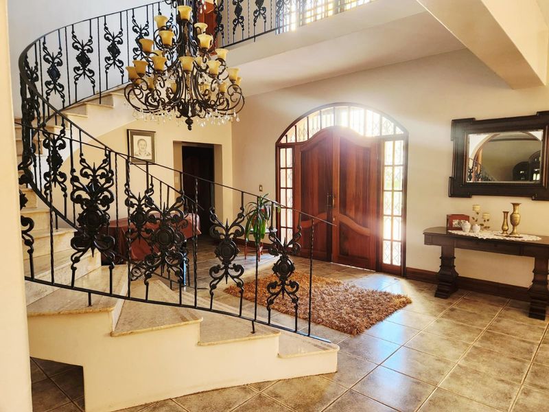 Luxury Living Meets Endless Possibilities on a Magnificent 1.3-Hectare Estate - Photo 6