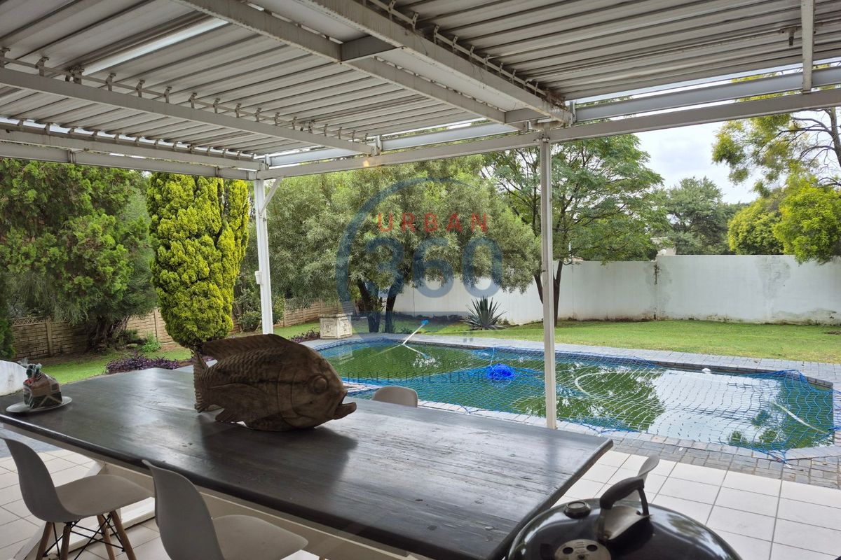 Spacious Family Home for School going Families in a Boomed Area  - Photo 2