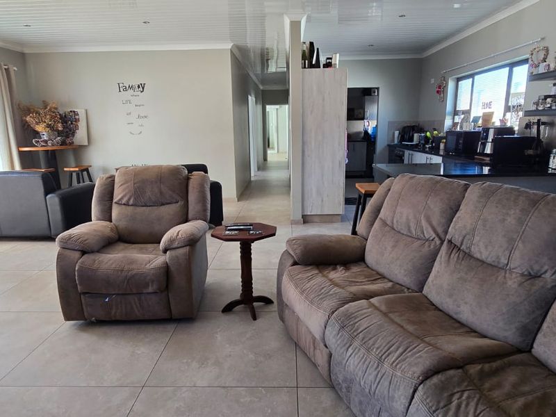 Come and experience secure estate living in this neat and spacious full-title townhouse. - Photo 10