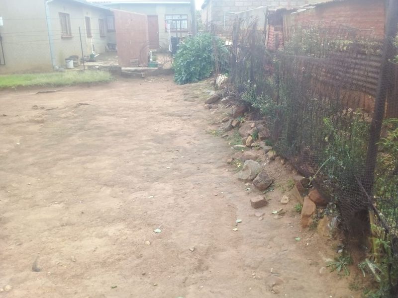 HOUSE FOR SALE IN TSAKANE - Photo 5