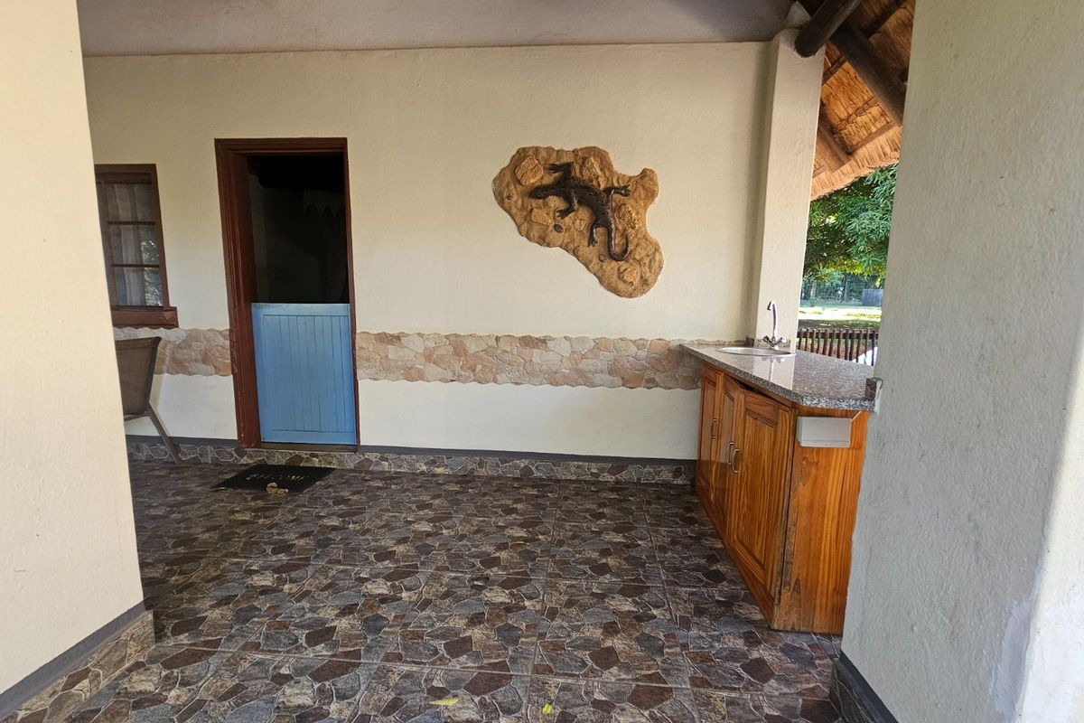 Farm Living. Fully serviced Apartment for Short or Long Term - Photo 2