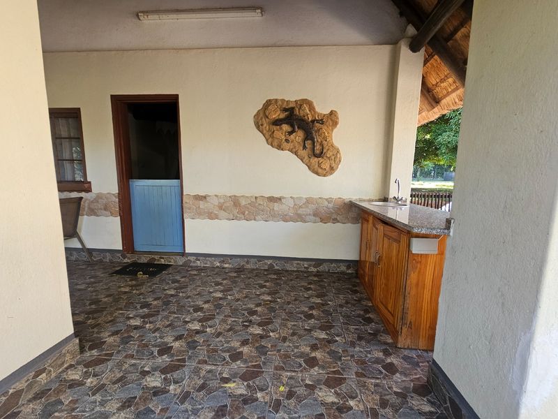 Farm Living. Fully serviced Apartment for Short or Long Term - Photo 2