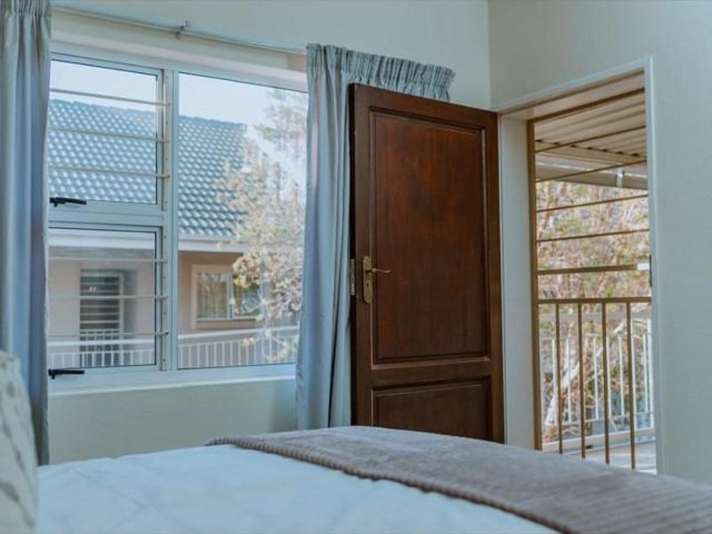 Book a viewing with me today! - Photo 9