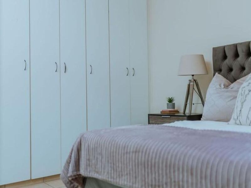 Book a viewing with me today! - Photo 8
