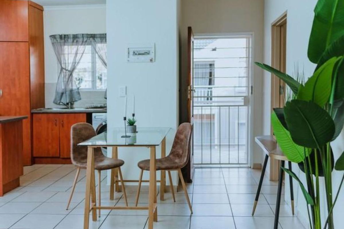 Book a viewing with me today! - Photo 2