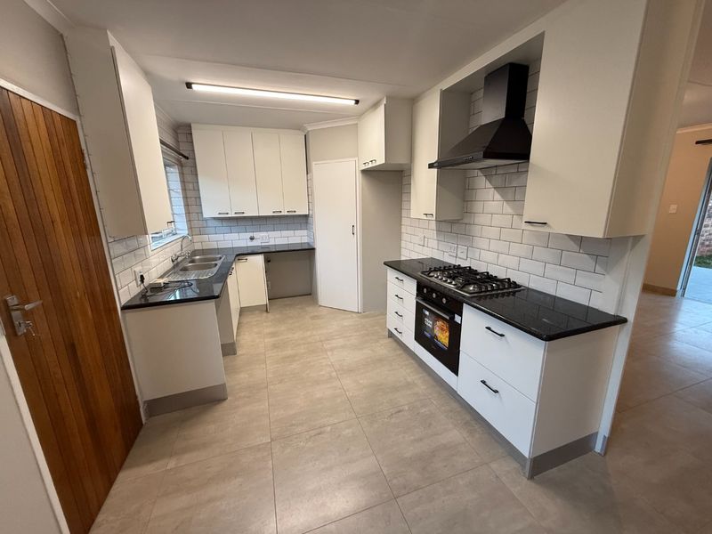 Newly Renovated Gem! - Photo 2