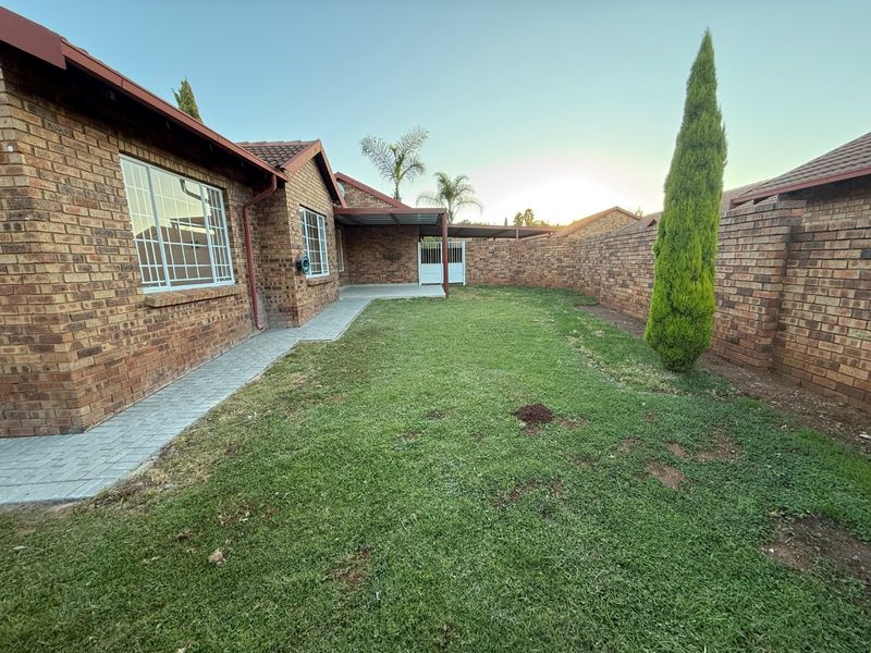 Newly Renovated Gem! - Photo 9
