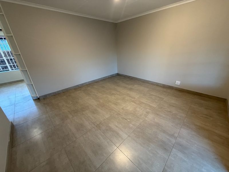 Newly Renovated Gem! - Photo 6