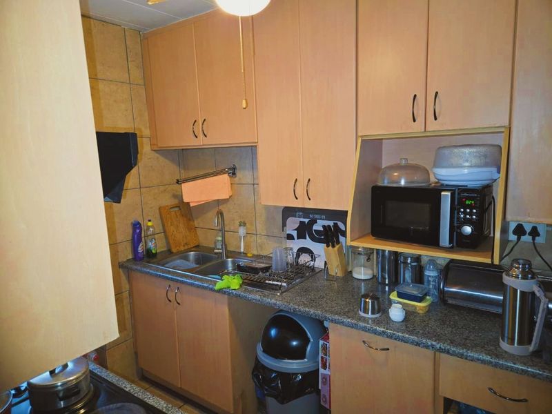 Neat 2-Bedroom Home with Braai Patio - Photo 6