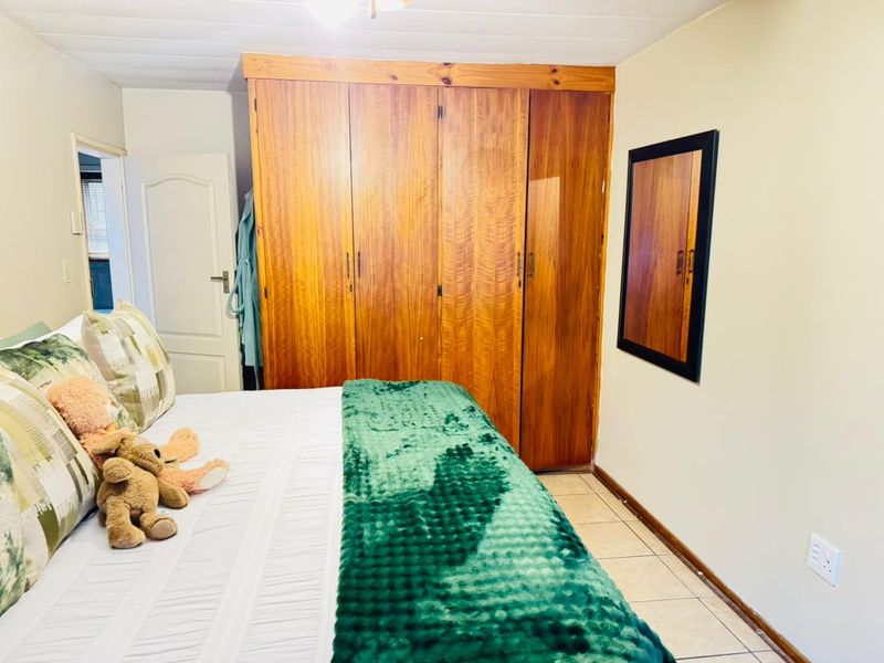 Neat 2-Bedroom Home with Braai Patio - Photo 2