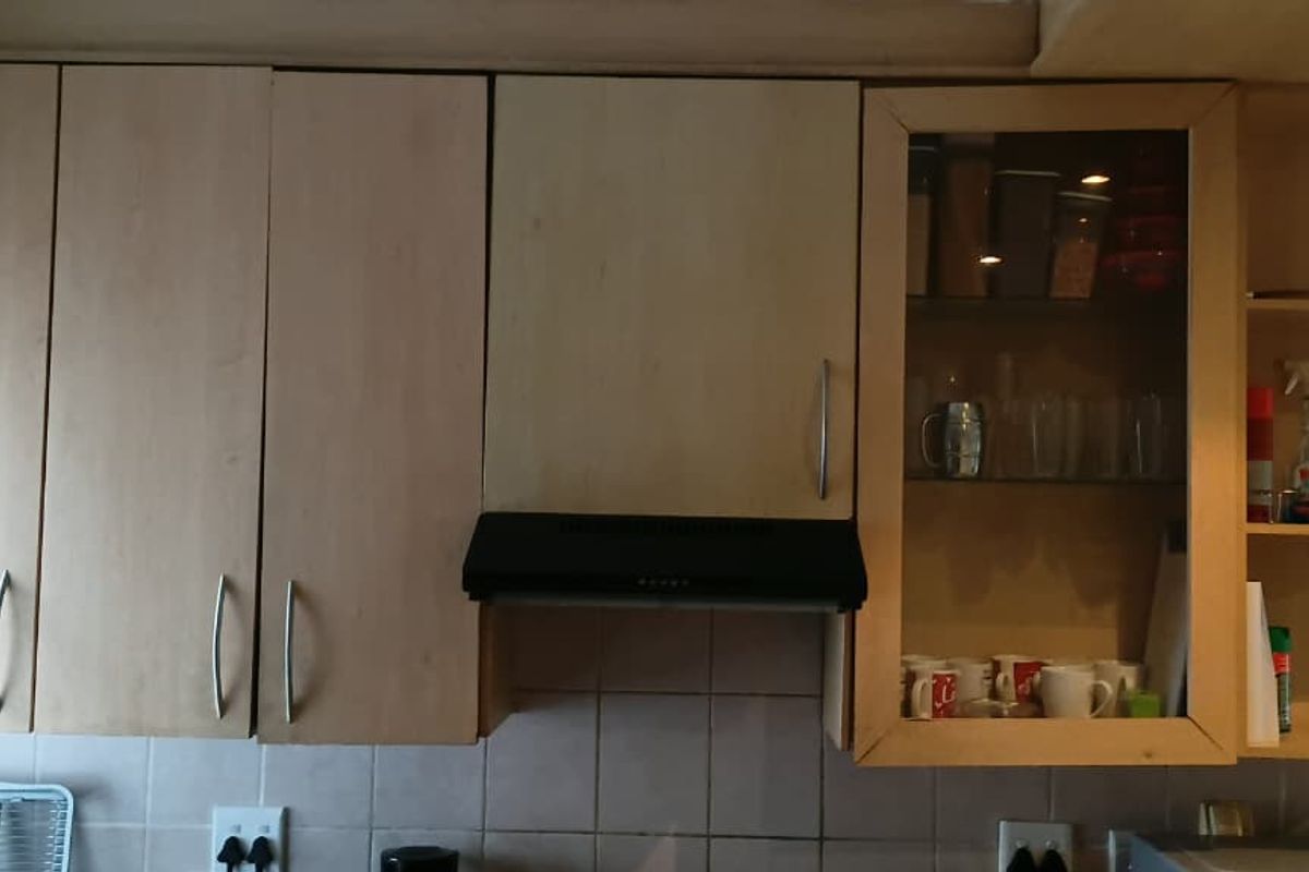 MODERN GROUND FLOOR APARTMENT FOR SALE IN RUSKIN VILLAS, PARKLANDS - Photo 3