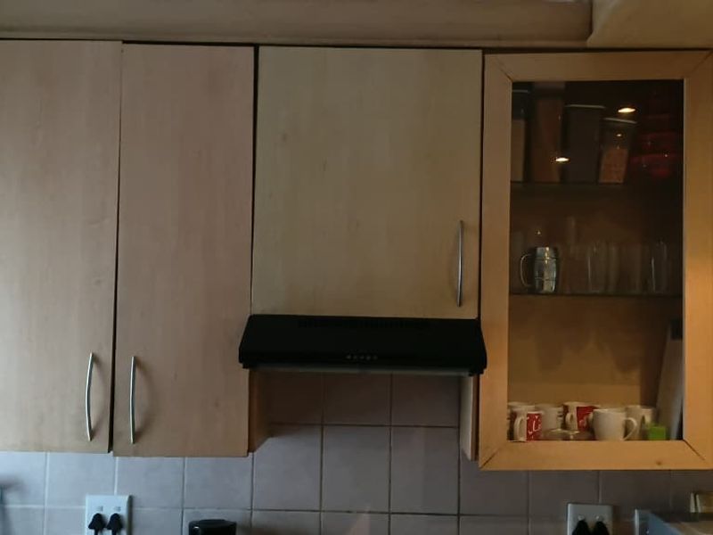 MODERN GROUND FLOOR APARTMENT FOR SALE IN RUSKIN VILLAS, PARKLANDS - Photo 3