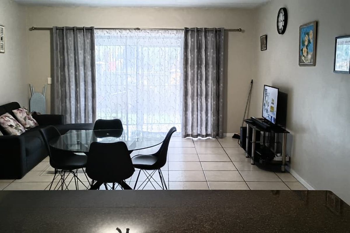 MODERN GROUND FLOOR APARTMENT FOR SALE IN RUSKIN VILLAS, PARKLANDS - Photo 5