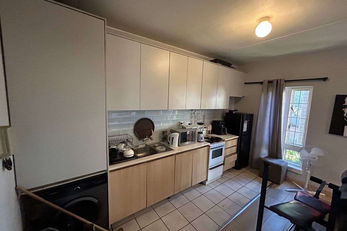 1 Bed | Fibre Ready | Ground Unit | x2 Swimming Pools - Photo 4