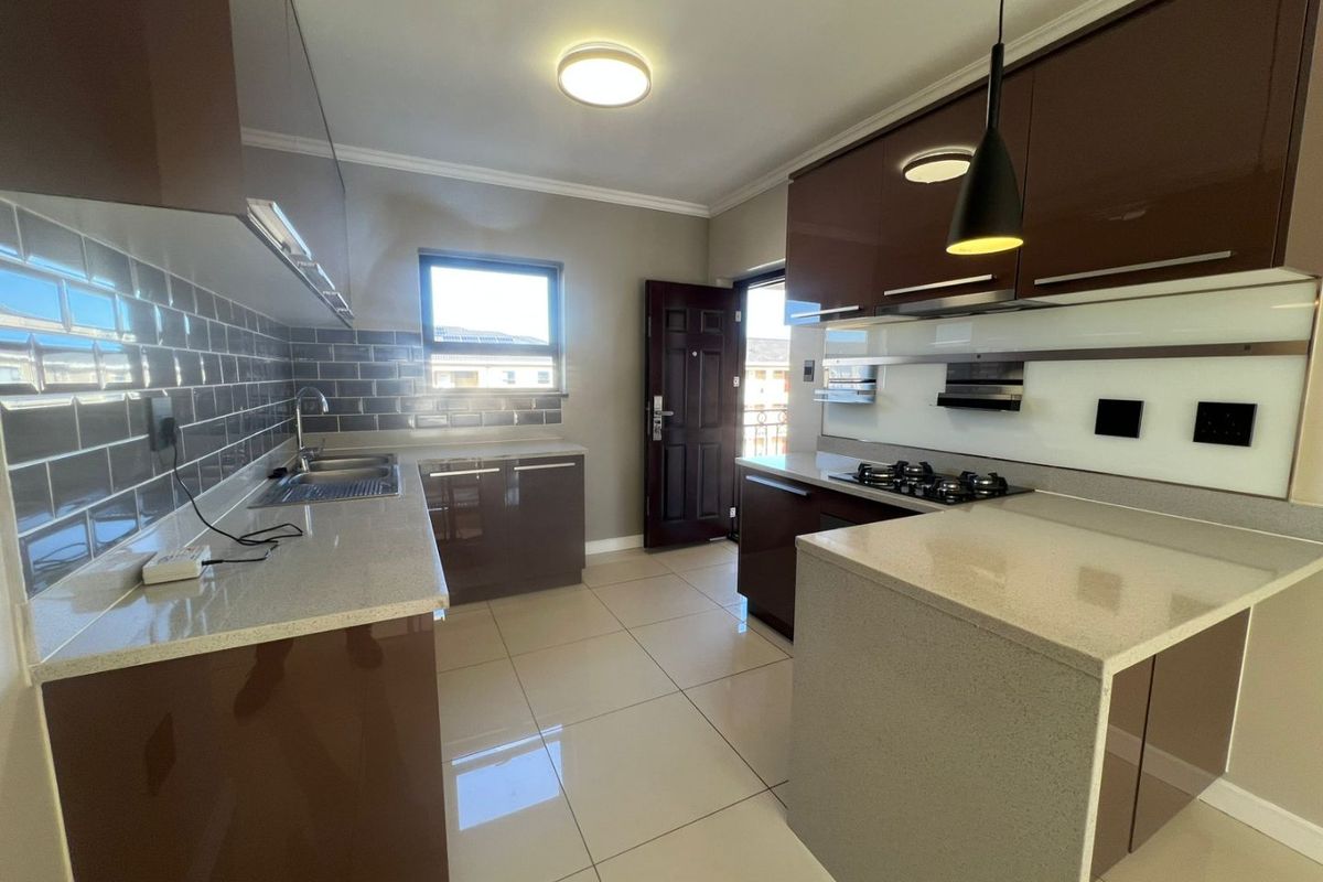 2 Bedroom, 2 Bathroom apartment for Sale - Photo 2
