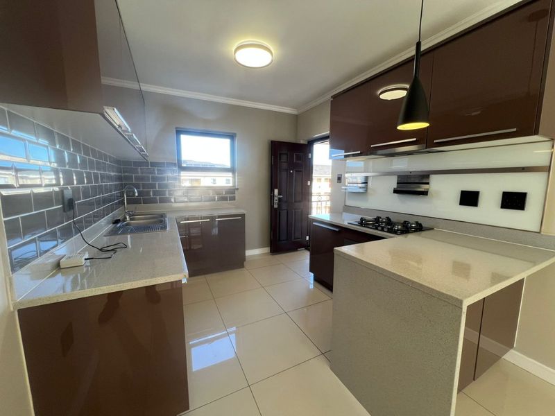 2 Bedroom, 2 Bathroom apartment for Sale - Photo 2