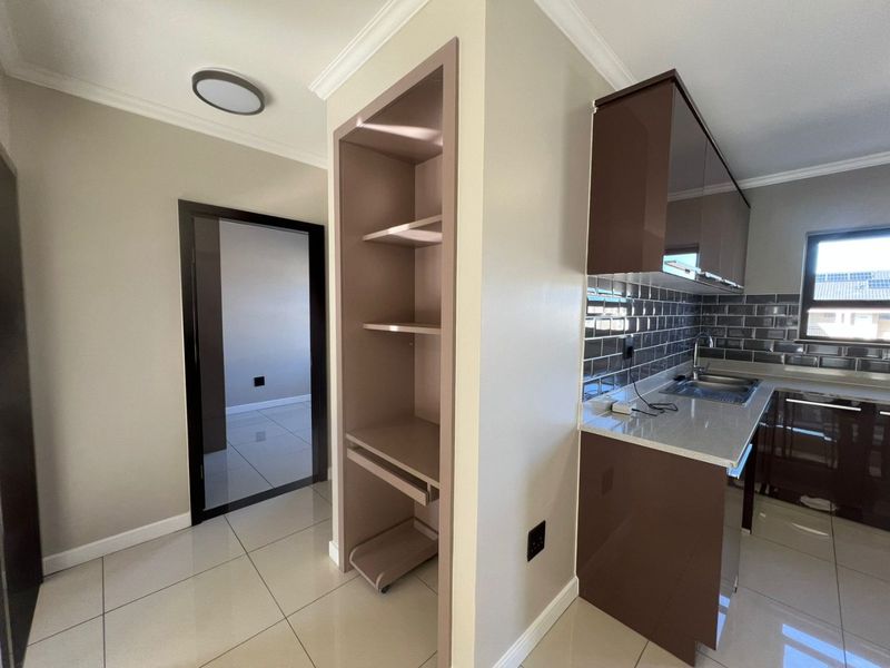 2 Bedroom, 2 Bathroom apartment for Sale - Photo 7
