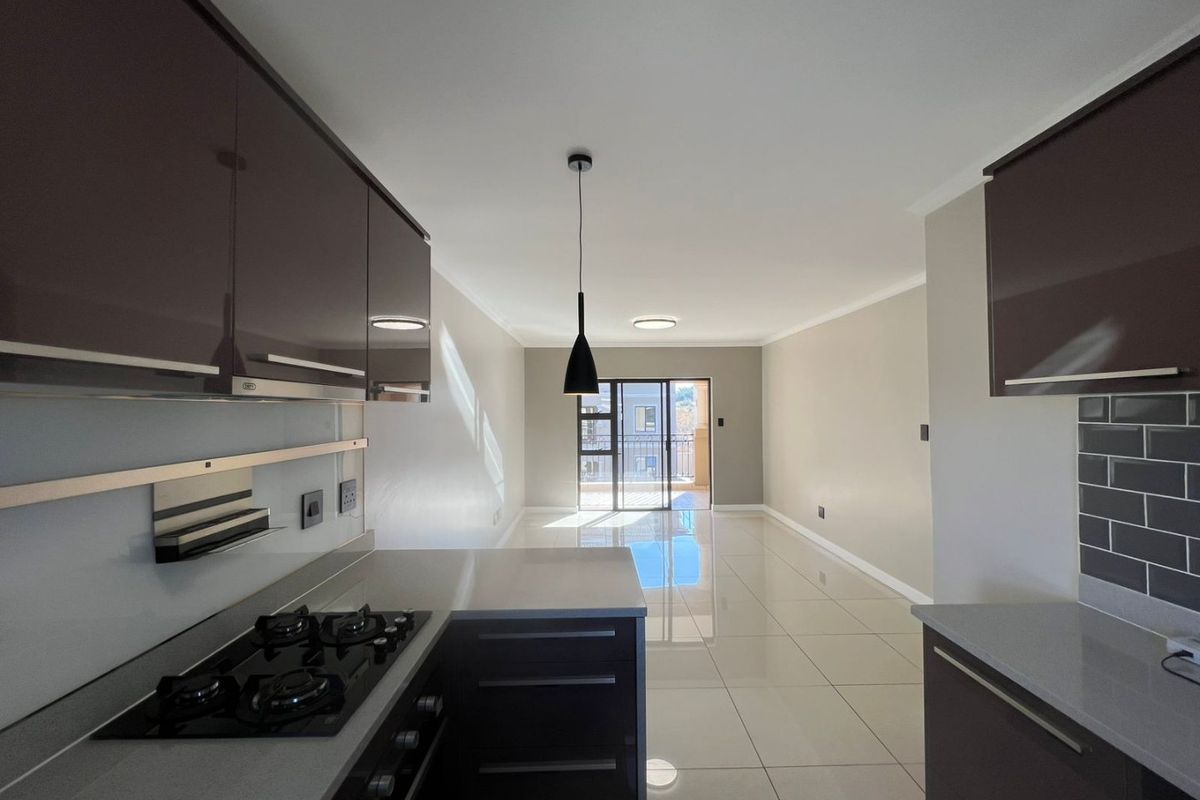 2 Bedroom, 2 Bathroom apartment for Sale - Photo 3