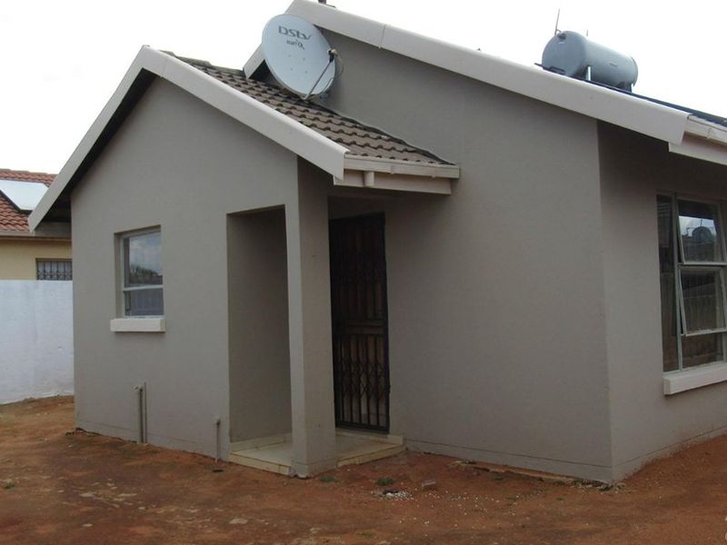 Two bedroom for sale at crystal park - Photo 1