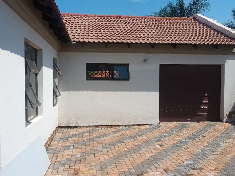 3 Bed House in Vosloorus for Sale - Photo 5