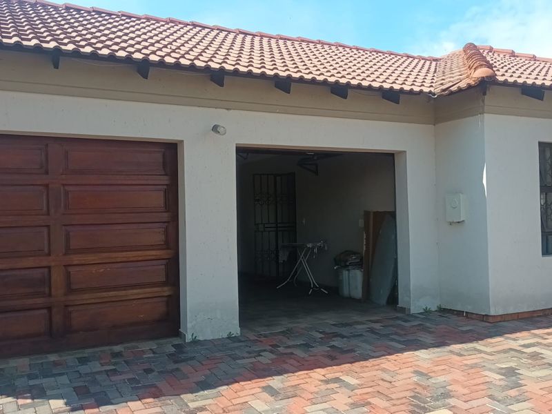 3 Bed House in Vosloorus for Sale - Photo 9