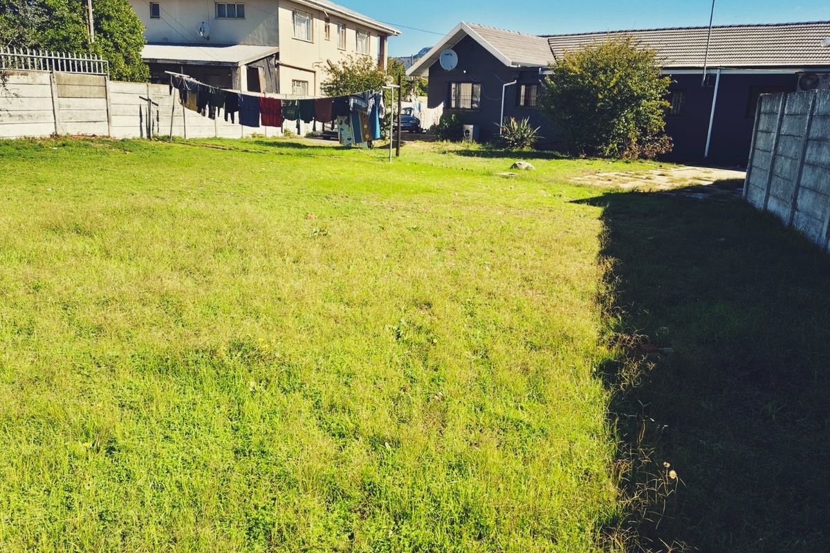 Medical Office Space with ambitious potential in one of the main roads entering Paarl East - Photo 4