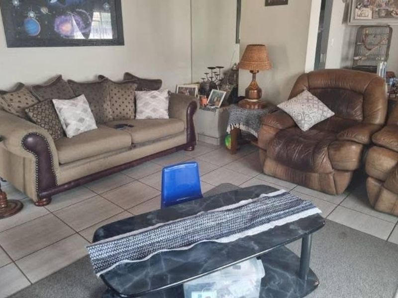 3 bedrooms house for sale in Pretoria gardens  - Photo 4