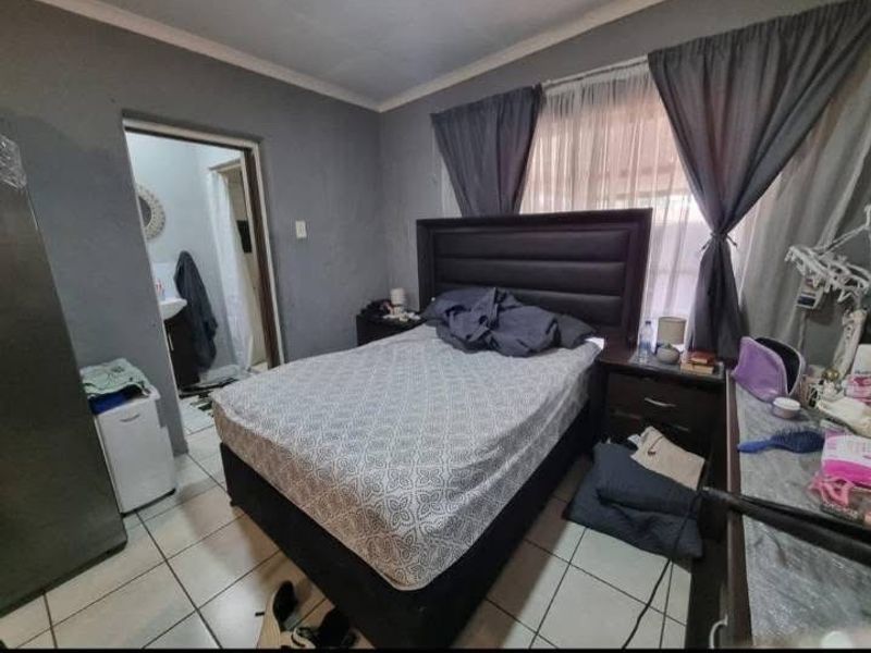 3 bedrooms house for sale in Pretoria gardens  - Photo 7
