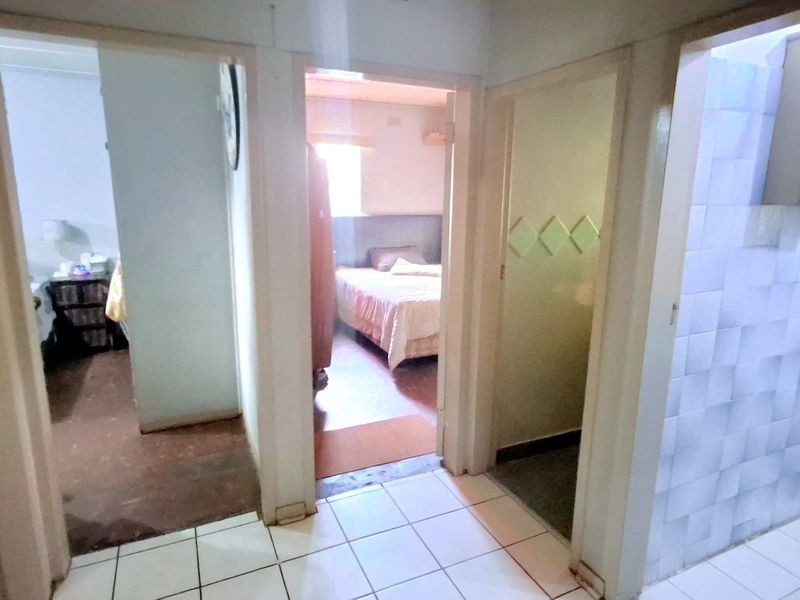 Great Investment Opportunity – Walking Distance to All Amenities! - Photo 10